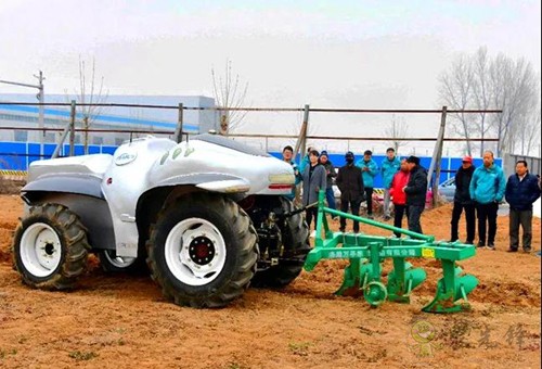 上海崇明打造國內(nèi)首個(gè)&ldquo;5G+智慧農(nóng)機(jī)&rdquo;創(chuàng)新示范場(chǎng)景