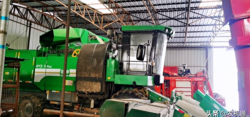 邢思濤:宗申豐裕玉米收獲機(jī)作業(yè)效率高,收倒伏玉米能力更強(qiáng)