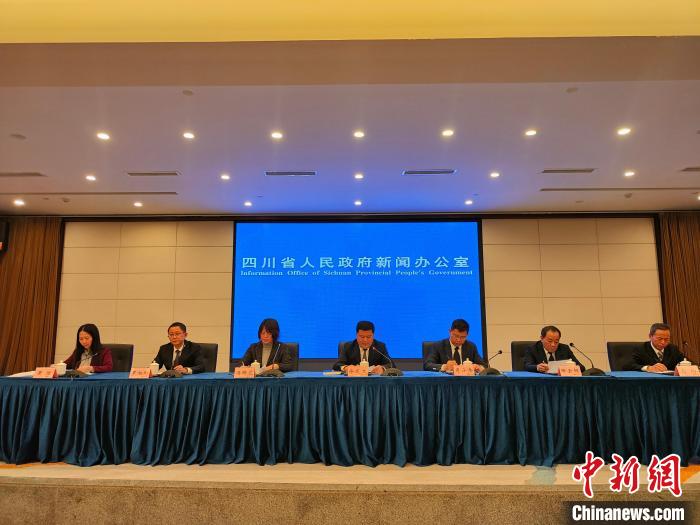 四川將加強(qiáng)垂直農(nóng)業(yè)、農(nóng)業(yè)機(jī)器人等農(nóng)業(yè)高新技術(shù)研發(fā) 四川將加強(qiáng)垂直農(nóng)業(yè)、農(nóng)業(yè)機(jī)器人等農(nóng)業(yè)高新技術(shù)研發(fā)