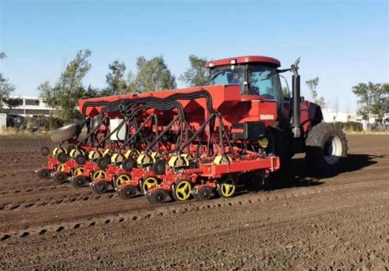 國(guó)產(chǎn)電驅(qū)高速播種機(jī)在黑龍江哈爾濱發(fā)布 國(guó)產(chǎn)電驅(qū)高速播種機(jī)在黑龍江哈爾濱發(fā)布